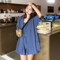 莆兮思puxisi早春韩版新款纯色小吊带+宽松西装外套+高腰短裤三件套时尚套装女