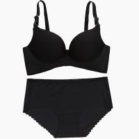 内衣套装女文胸聚拢无钢圈厚薄款无痕少女上托小胸罩收副乳防下垂