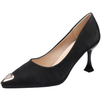 歌爱妮春秋真皮中跟鞋女金属尖头防踢细跟2021年新款软皮职业百搭单鞋女