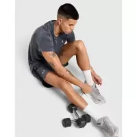 安德玛(under armour)运动短裤透气舒适弹性腰围男7英寸健身休闲