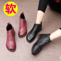 2019秋冬新款民族风复古软底妈妈棉鞋女真皮防滑平底短靴子大码41