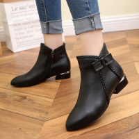 2019新款女靴春秋中跟女鞋真皮靴子黑色短靴女粗跟单靴短筒马丁靴