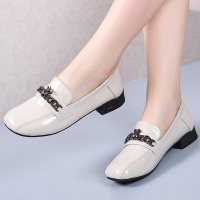 2019春季新款单鞋方头小皮鞋乐福鞋一脚蹬平底豆豆鞋漆皮大码女鞋