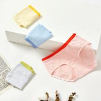 [好货直降:35]美特斯邦威女无痕中腰两条包三角裤