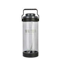 超大容量水杯3L塑料杯子便携漏水壶运动户外泡茶吸管太空杯