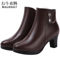 公牛欢腾2019妈妈鞋子棉鞋冬季中年真皮短靴高跟女士皮鞋加绒女靴子中老年女鞋