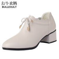 公牛欢腾2021妈妈鞋子软底女春季真皮单鞋女鞋新款中年中老年粗跟女士皮鞋