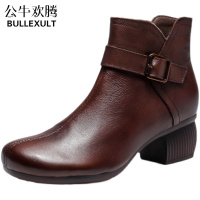 公牛欢腾2021真皮粗跟短靴优雅中跟妈妈鞋头层牛皮短筒马丁靴秋冬新款圆头女鞋