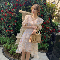 2019夏季新款短袖泰国潮牌绣花V领心机不规则度假连衣裙