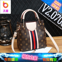 冬季女士包包女2018新款潮欧美手提包老花水桶包单肩斜挎女包大包