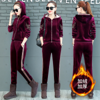 公牛欢腾2020中年妈妈休闲连帽套装加绒加厚女士外套仿桑蚕丝保暖运动两件套宽松