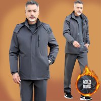 公牛欢腾2020中老年人运动套装男加厚2020新款爸爸冬装外套加绒保暖休闲三件套