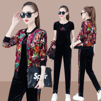 公牛欢腾2021金丝绒运动套装女春秋季三件套中老年女士新款大码宽松休闲运动服