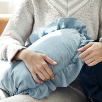 ins荷叶边刺绣爱心枕 公主风沙发抱枕手枕网红款色靠垫