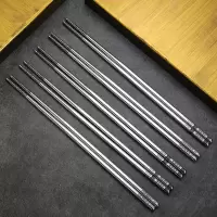 德国304不锈钢筷子10双套装家用防滑方形加厚家庭装餐具盒铁快筒