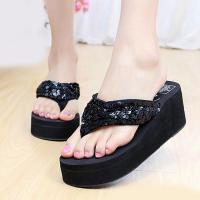 2018新款人字拖女凉拖家居拖鞋 亮片松糕跟防滑夏季凉拖鞋大码