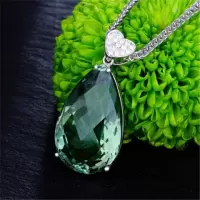 [春之气息]欧美心形绿晶坠项链女绿宝石挂坠配黑皮绳锁骨链