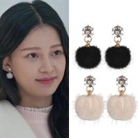 凉生我们可不可以不忧伤同款耳环毛球毛绒钉2018新款长姜生孙怡女