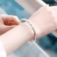 【假一赔十】满天星手镯女简约镀银手镯女气质光面镯子送老婆
