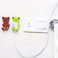 卡通电源线插头收纳挂架挂钩电器插头插座架强力粘钩整理贴钩粘钩
