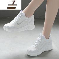 尗卡运动鞋女2020新款鞋子网面内增高小白鞋透气女鞋白色休闲网鞋休闲鞋