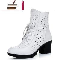 尗卡真皮镂空女靴新款2020百搭短靴粗跟英伦风马丁靴女鞋单靴女士靴子