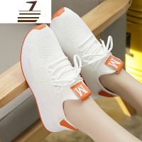 尗卡运动鞋女新款轻便韩版小白鞋女学生百搭跑步鞋透气网面潮休闲鞋