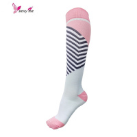 专业运动健身瑜伽跑步马拉松长跑小腿中高长筒压缩女袜 FISH BASKET短袜袜子