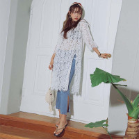 艳如飞蕾丝打底衫中长款秋新款性感宽松镂空七分袖女上衣大码女装内搭罩蕾丝衫