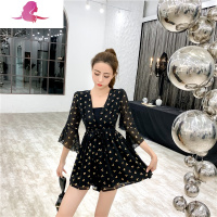 艳如飞夏季法式新款连体衣女式显瘦V领金色樱桃雪纺连身连体短裤裙套装套装