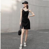 艳如飞黑色法式性感吊带连衣裙春秋新款内搭打底气质洋气收腰赫本小黑裙连衣裙