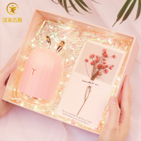 元旦新年生日女生送闺蜜女友朋友实用红ins走心创意小礼品