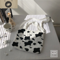 ins大热 可爱趣味奶牛斜挎包女单肩包chic童趣少女软妹学生帆布包 艾狄伊娃女斜挎包