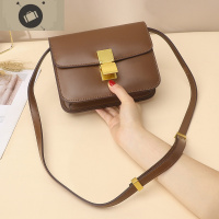 2020新款网红空姐包真皮豆腐包box包斜挎锁扣小方包复古单肩女包 艾狄伊娃单肩包