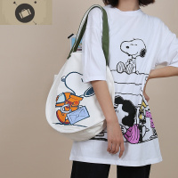 唐糖包袋/史努比登月纪念版单肩帆布包学生购物袋涂鸦单肩包包女 艾狄伊娃单肩包