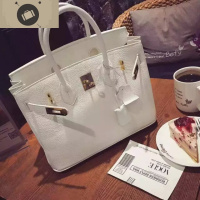 2020春夏新款韩国时尚奶油白荔枝纹铂金包名媛淑女女包锁扣手提包 艾狄伊娃手提包
