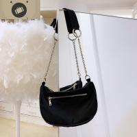 2020春夏新款小红书超火链条腋下包单肩斜跨包法棍包百搭女包 艾狄伊娃单肩包