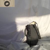 小众设计韩系简约格子布袋棉布小个子复古单肩帆布包女 艾狄伊娃单肩包