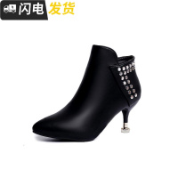 小跟短靴女2022秋冬新款猫跟铆钉细跟加绒短靴高跟靴子尖头马丁靴启如