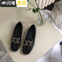 乌77 韩国 复古感方领浅口套脚平底鞋金属链条亮面漆皮小黑鞋女秋启如休闲鞋