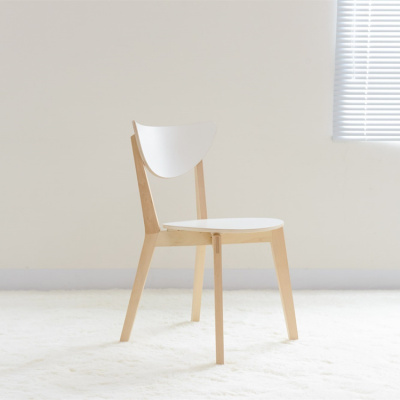 北欧诺米拉餐椅网红简约现代椅子闪电客家用办公咖啡厅白色叠放椅