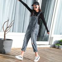 破洞牛仔背带裤女学生韩版2019新款减龄宽松春季连体裤九分裤子潮