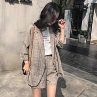 新款格子小西装外套女小西服2019网红时尚韩版套装夏天薄款两件套