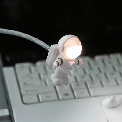 云木杂货创意宇航员USB小夜灯闪电客LED宿舍随身节日办公便携式灯 单个装
