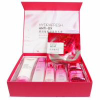 欧莱雅葡萄籽套装礼品盒女士护肤洗面奶精华膜力水乳霜面膜保湿