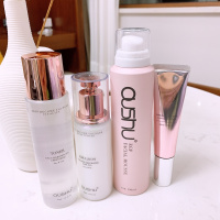 化妆品正品套装补保湿妆前乳乳洗面奶醒肤洁面皂官方