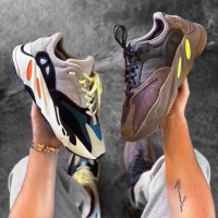 牛货毒家 椰子700yeezy 350v2 500 750 冰蓝白斑马纯白满天星天使