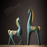 马摆件家居饰品创意现代北欧客厅酒柜电视柜办公室书柜架上工艺品