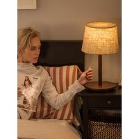 旭呈北欧木质台灯卧室简约现代美式创意结婚温馨日式实木小床头灯