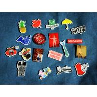 老爸老妈浪漫史周边 小伞蓝号Barney小鸭领带 亚克力冰箱贴